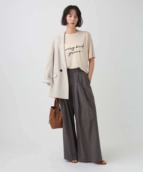 +81BRANCA(ハチイチブランカ)の「【81BRANCA】<別注>ロゴシアーカットソー(Tシャツ/カットソー・レディース・ライトベージュ/ライトグレー・フリー)」の6枚目の写真