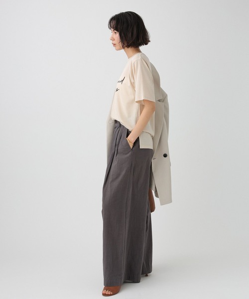 +81BRANCA(ハチイチブランカ)の「【81BRANCA】<別注>ロゴシアーカットソー(Tシャツ/カットソー・レディース・ライトベージュ/ライトグレー・フリー)」の7枚目の写真