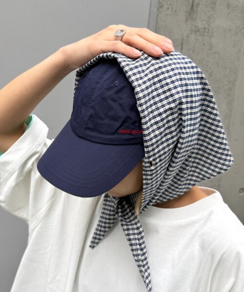 CIAOPANIC TYPY(チャオパニックティピー)の「【UNISEX】バンダナ付きナイロンロゴキャップ(キャップ・メンズ・ブラック/ベージュ/ネイビー/レッド・ONE SIZE)」の4枚目の写真