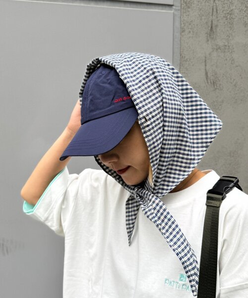 CIAOPANIC TYPY(チャオパニックティピー)の「【UNISEX】バンダナ付きナイロンロゴキャップ(キャップ・メンズ・ブラック/ベージュ/ネイビー/レッド・ONE SIZE)」の5枚目の写真
