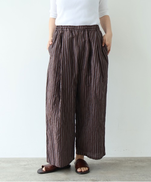 yuni（ユニ　）の「△L/C/Pe washer gum tuck pants（その他パンツ・レディース・ブラック/その他/ブラウン・FREE）」の3枚目の写真
