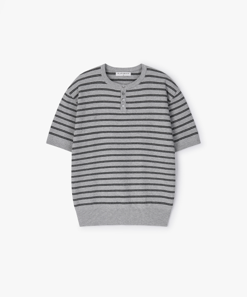 FLAWSROOM（フローズルーム）の「Stripe Henleyneck Cotton Knit 3Color（ニット/セーター・メンズ・ネイビー/グレー/アイボリー・MEDIUM/LARGE）」の4枚目の写真
