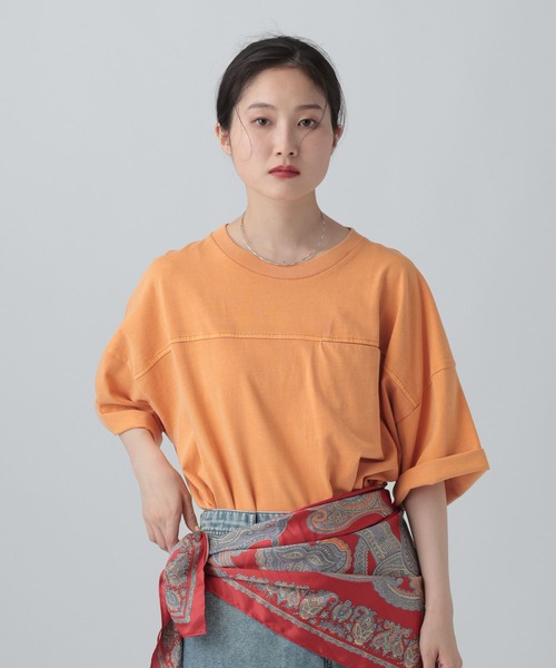 LEPSIM(レプシィム)の「ピグメントBIGT 670140(Tシャツ/カットソー・レディース・カーキ/オレンジ/オフホワイト/チャコールグレー・FREE)」の4枚目の写真