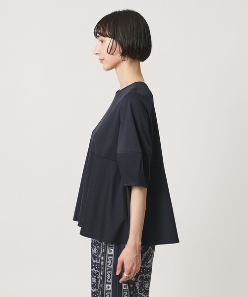 UNITED ARROWS(ユナイテッドアローズ)の「ポンチ ペプラム ショートスリーブ カットソー(Tシャツ/カットソー・レディース・ブラック/ホワイト/ネイビー・FREE)」の14枚目の写真