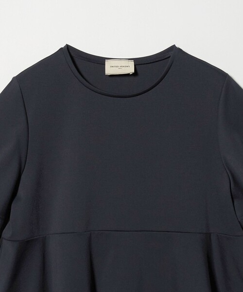 UNITED ARROWS(ユナイテッドアローズ)の「ポンチ ペプラム ショートスリーブ カットソー(Tシャツ/カットソー・レディース・ブラック/ホワイト/ネイビー・FREE)」の18枚目の写真