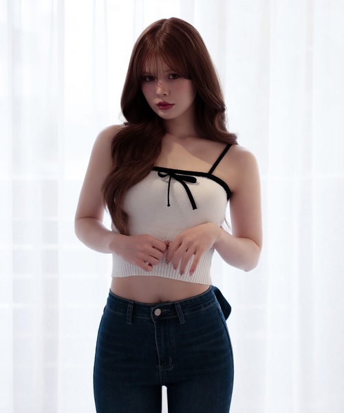 M DOLLY(エムドリー)の「Bicolor ribbon ellis knit camisole / バイカラーエリスリボンニットキャミソール(キャミソール・レディース・ホワイト/ベージュ/ブラック・FREE)」の5枚目の写真