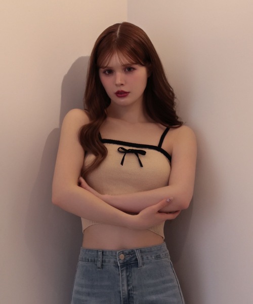 M DOLLY(エムドリー)の「Bicolor ribbon ellis knit camisole / バイカラーエリスリボンニットキャミソール(キャミソール・レディース・ホワイト/ベージュ/ブラック・FREE)」の22枚目の写真