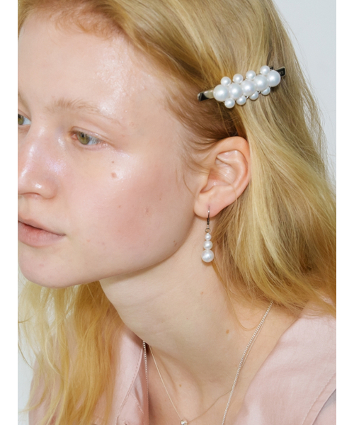 LOVE ME MONSTER(ラブミーモンスター)の「3 Gems Hook Earrings_2COL (L261MER050)(ピアス(両耳用)・レディース・ホワイト/ブラック・FREE)」の3枚目の写真
