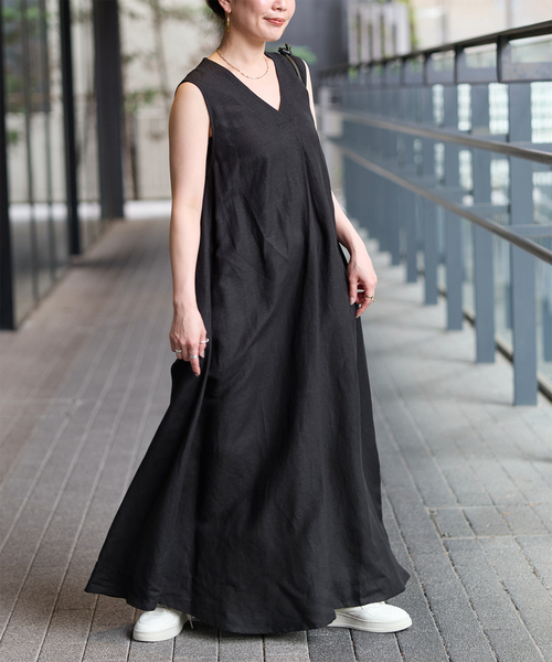 B.C STOCK(ベーセーストック)の「《追加8》手洗い可 / リネンレーヨンスリーブレスワンピース(ワンピース・レディース・ブルー/ブラック/レッド/ブラウン/コバルトブルー・MEDIUM/SMALL)」の1枚目の写真