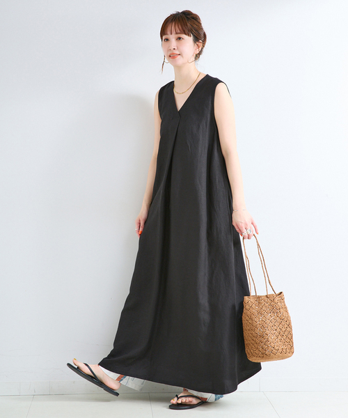 B.C STOCK(ベーセーストック)の「《追加8》手洗い可 / リネンレーヨンスリーブレスワンピース(ワンピース・レディース・ブルー/ブラック/レッド/ブラウン/コバルトブルー・MEDIUM/SMALL)」の10枚目の写真