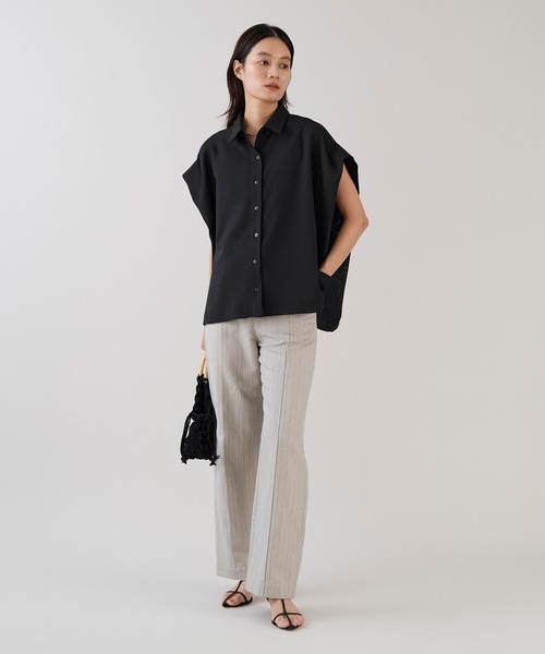 marmors(マルモア)の「【marmors】ショルダータックフレアシャツ〈セットアップ対応〉(シャツ/ブラウス・レディース・ブラック/ベージュ・36)」の13枚目の写真