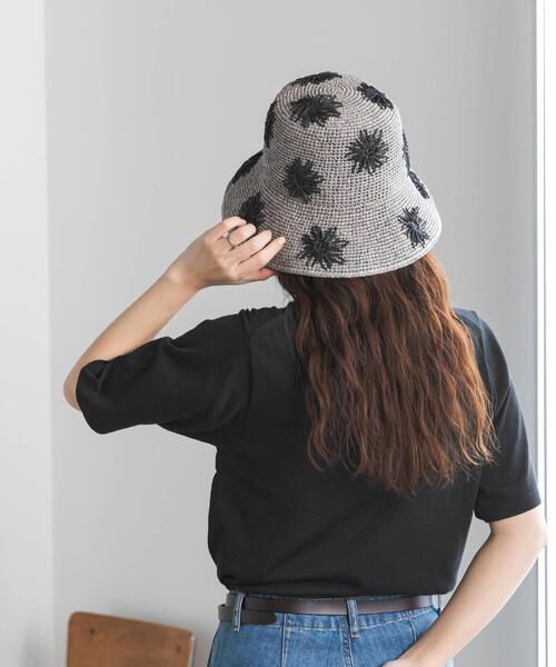 URBAN RESEARCH DOORS(アーバンリサーチドアーズ)の「花柄ハット(ハット・レディース・グレー・-)」の1枚目の写真