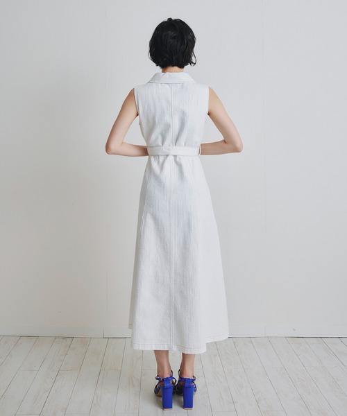 REDYAZEL(レディアゼル)の「レーザーカットデニムロングシャツワンピース(ワンピース・レディース・ホワイト/ネイビー/サックスブルー・SMALL/MEDIUM)」の18枚目の写真