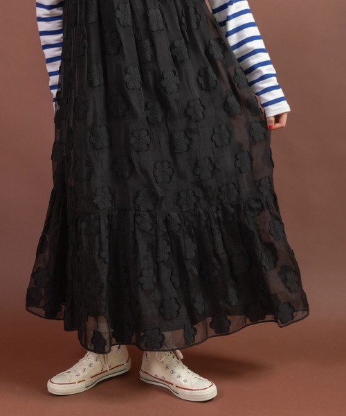 Dot&Stripes CHILD WOMAN(ドットアンドストライプス チャイルドウーマン)の「シアーフラワーカットジャカードキャミワンピース(ワンピース・レディース・ブラック・FREE)」の7枚目の写真
