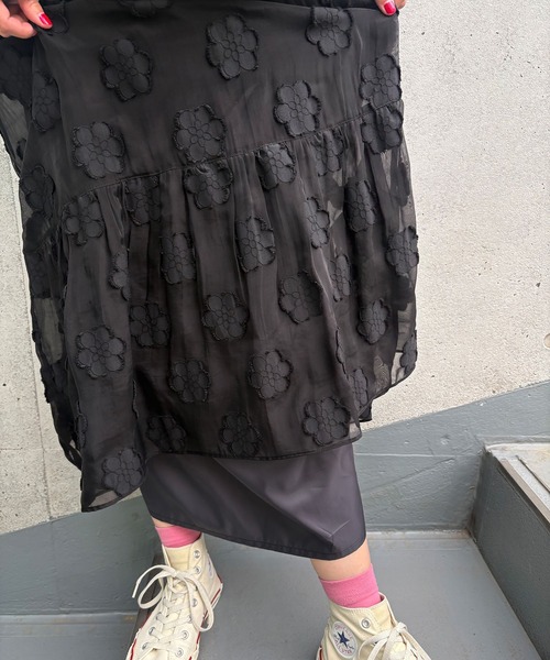 Dot&Stripes CHILD WOMAN(ドットアンドストライプス チャイルドウーマン)の「シアーフラワーカットジャカードキャミワンピース(ワンピース・レディース・ブラック・FREE)」の14枚目の写真