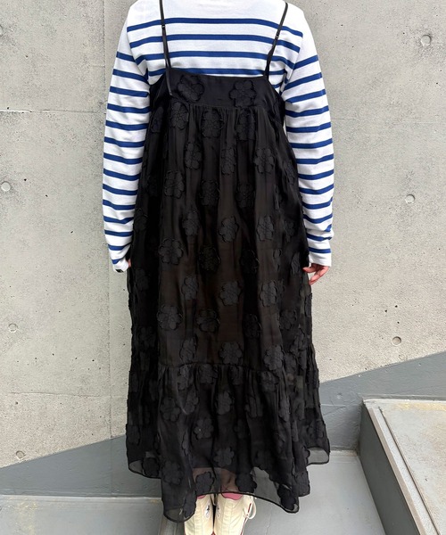 Dot&Stripes CHILD WOMAN(ドットアンドストライプス チャイルドウーマン)の「シアーフラワーカットジャカードキャミワンピース(ワンピース・レディース・ブラック・FREE)」の10枚目の写真