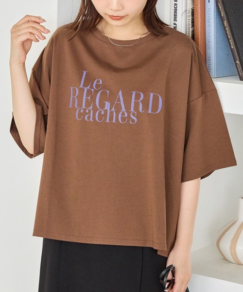 LAVEANGE(ラビアンジェ)の「ワイドシルエットロゴTシャツ|大人カジュアル/こなれ感 / 抜け感/オーバーサイズ/ゆるシルエット/半袖(Tシャツ/カットソー・レディース・オフホワイト/ブラック/ブラウン・4L/3L/LL/M/5L)」の1枚目の写真
