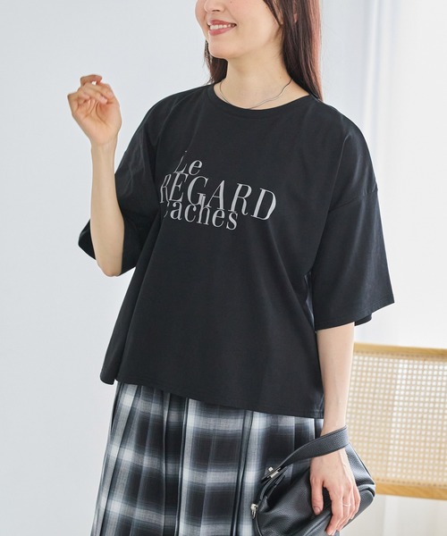 LAVEANGE(ラビアンジェ)の「ワイドシルエットロゴTシャツ|大人カジュアル/こなれ感 / 抜け感/オーバーサイズ/ゆるシルエット/半袖(Tシャツ/カットソー・レディース・オフホワイト/ブラック/ブラウン・4L/3L/LL/M/5L)」の21枚目の写真