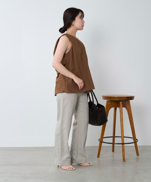MICA&DEAL（マイカ＆ディール）の「2WAYツイストノースリーブブラウス（シャツ/ブラウス・レディース・ブラウン/ベージュ/ブラック・FREE）」の9枚目の写真