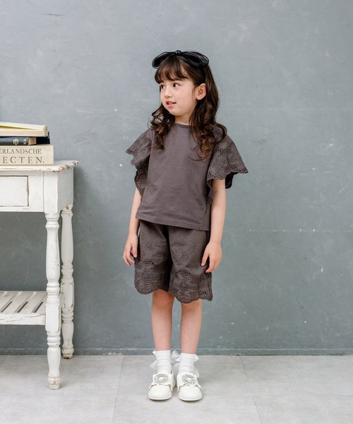 Rora(ローラ)の「カラハナ トップス(Tシャツ/カットソー・キッズ・チャコールグレー・110cm/120cm/150cm)」の11枚目の写真