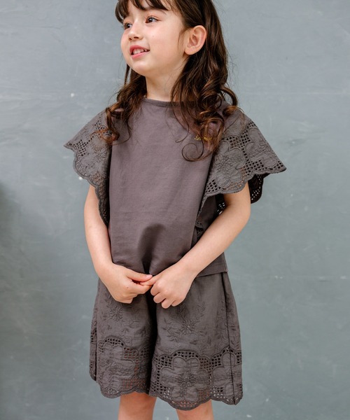 Rora(ローラ)の「カラハナ トップス(Tシャツ/カットソー・キッズ・チャコールグレー・110cm/120cm/150cm)」の14枚目の写真
