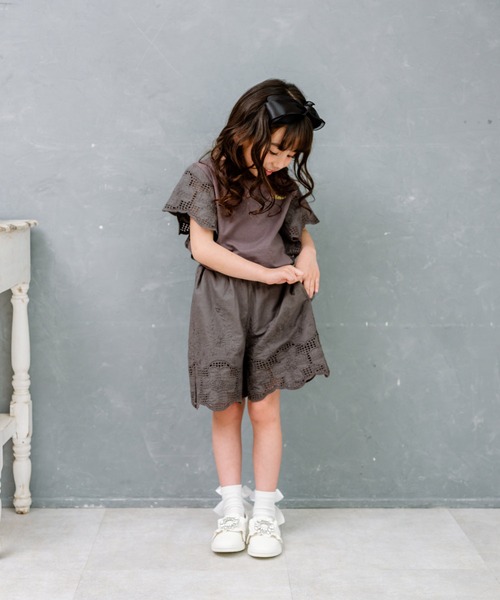 Rora(ローラ)の「カラハナ トップス(Tシャツ/カットソー・キッズ・チャコールグレー・110cm/120cm/150cm)」の8枚目の写真