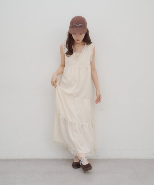 DISCOAT(ディスコート)の「【umm./WEB限定】裾レースノースリワンピース(ワンピース・レディース・ブラック/サックスブルー/アイボリー・FREE)」の6枚目の写真
