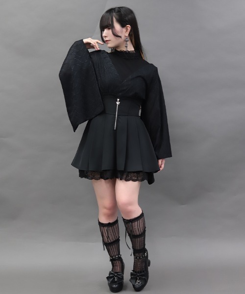 NIBBLE POISON(ニブルポイズン)の「リボン付バックフリルミニSK(スカート・レディース・ネイビー/ブラック・MEDIUM)」の6枚目の写真