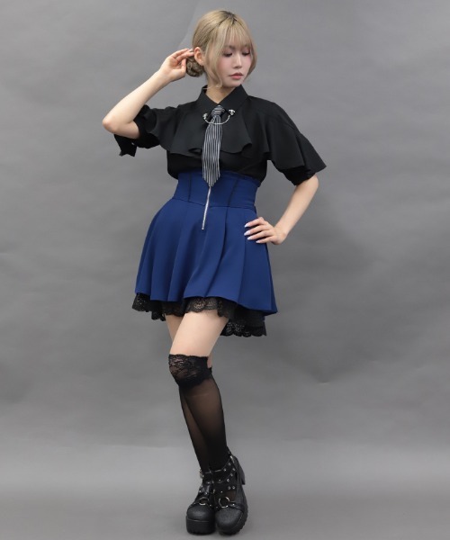NIBBLE POISON(ニブルポイズン)の「リボン付バックフリルミニSK(スカート・レディース・ネイビー/ブラック・MEDIUM)」の3枚目の写真