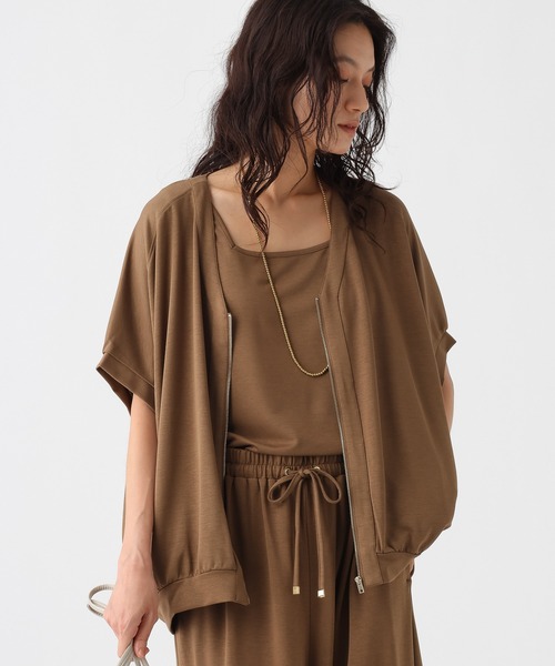 Elura(エルーラ)の「冷感Vネックプルオーバー/1045980(Tシャツ/カットソー・レディース・チャコールグレー/モカ/オフホワイト・FREE)」の17枚目の写真