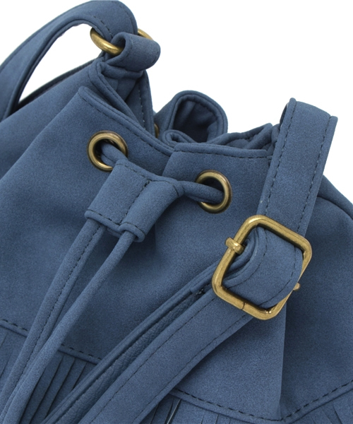 earth music&ecology（アースミュージックアンドエコロジー）の「【2016Spring】巾着ショルダーバッグ（ショルダーバッグ・レディース・ブルー/ベージュ/キャメル・FREE）」の6枚目の写真