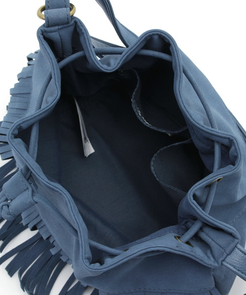 earth music&ecology（アースミュージックアンドエコロジー）の「【2016Spring】巾着ショルダーバッグ（ショルダーバッグ・レディース・ブルー/ベージュ/キャメル・FREE）」の9枚目の写真