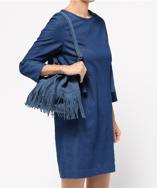 earth music&ecology（アースミュージックアンドエコロジー）の「【2016Spring】巾着ショルダーバッグ（ショルダーバッグ・レディース・ブルー/ベージュ/キャメル・FREE）」の11枚目の写真