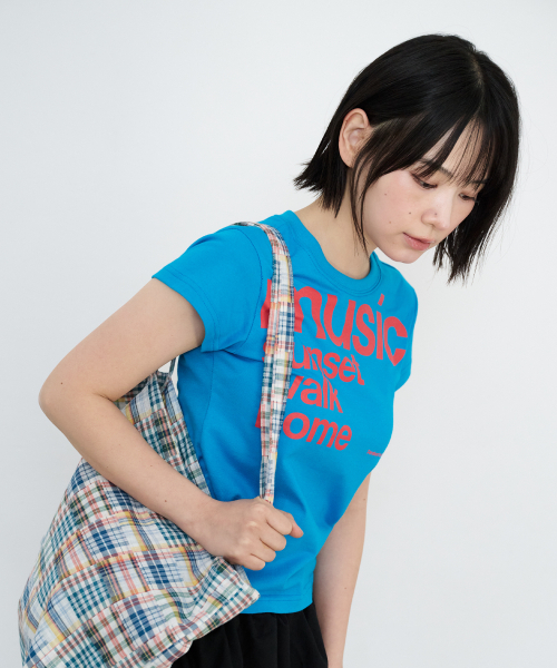 PARAKEET(パラキート)の「ホリデーティー (アクアブルー)(Tシャツ/カットソー・レディース・アクア・OS)」の4枚目の写真