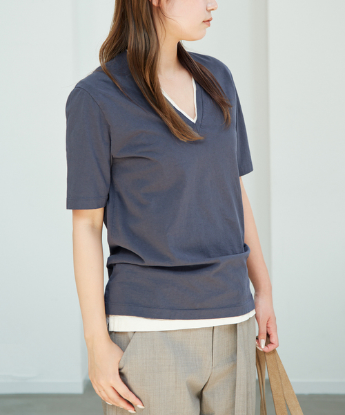 plage(プラージュ)の「Slim V-Neck Tee(Tシャツ/カットソー・レディース・キャメル/アイボリー/オレンジ/チャコールグレー・FREE)」の14枚目の写真