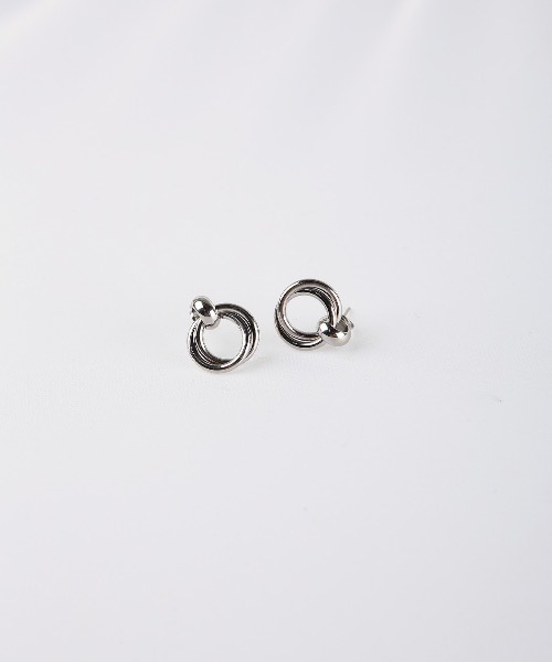 MIMILINE（ミミライン）の「サークルデザインピアス（ピアス（両耳用）・レディース・ピンクゴールド/ゴールド/シルバー・FREE）」の5枚目の写真