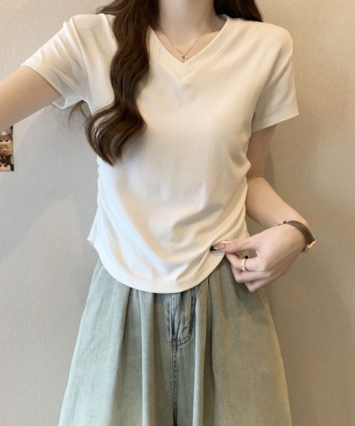 2ly2(トゥーリートゥー)の「Vネック ドレープデザイン 半袖Tシャツ / コンパクトカットソー(Tシャツ/カットソー・レディース・ブラック/ホワイト/ブラウン・FREE)」の16枚目の写真