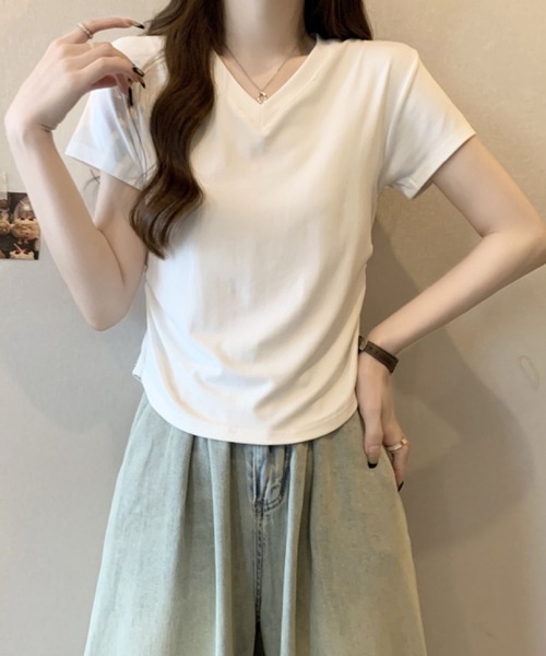 2ly2(トゥーリートゥー)の「Vネック ドレープデザイン 半袖Tシャツ / コンパクトカットソー(Tシャツ/カットソー・レディース・ブラック/ホワイト/ブラウン・FREE)」の14枚目の写真