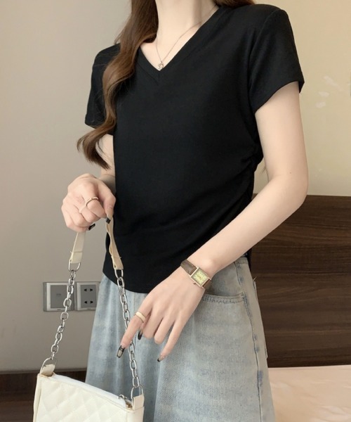 2ly2(トゥーリートゥー)の「Vネック ドレープデザイン 半袖Tシャツ / コンパクトカットソー(Tシャツ/カットソー・レディース・ブラック/ホワイト/ブラウン・FREE)」の17枚目の写真