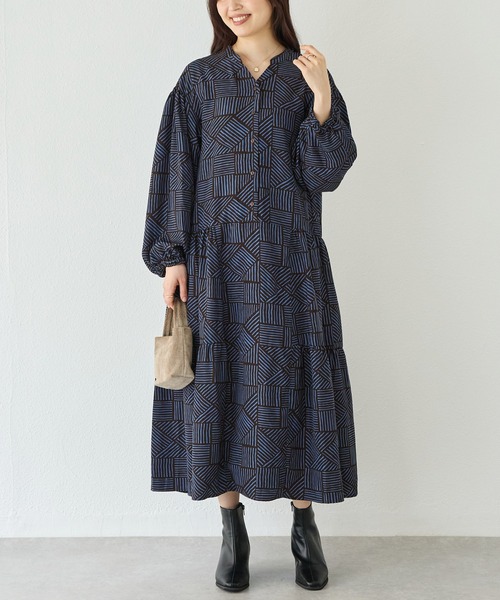 LAVEANGE(ラビアンジェ)の「幾何柄ギャザーワンピース|ロングワンピース/バンドカラー/体型カバー/大きいサイズ/洗える(ワンピース・レディース・ブラック/ブラウン・M/LL/3L/4L/5L)」の20枚目の写真