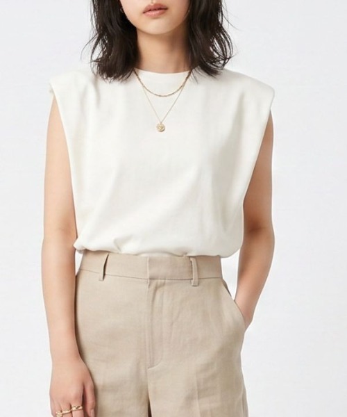 Human 2nd Occasion(ヒューマンセカンドオケージョン)の「タックショルダー プルオーバー(Tシャツ/カットソー・レディース・ブラック/オフホワイト・FREE)」の8枚目の写真