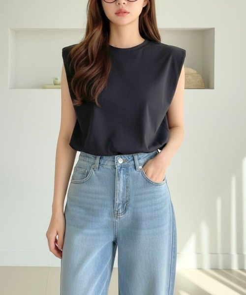 Human 2nd Occasion(ヒューマンセカンドオケージョン)の「タックショルダー プルオーバー(Tシャツ/カットソー・レディース・ブラック/オフホワイト・FREE)」の11枚目の写真