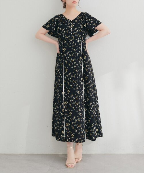 natural couture（ナチュラルクチュール）の「Vネックフラワーワンピース（ワンピース・レディース・ブラック系その他/ブラウン系その他/ブルー系その他/ホワイト系その他・FREE）」の12枚目の写真