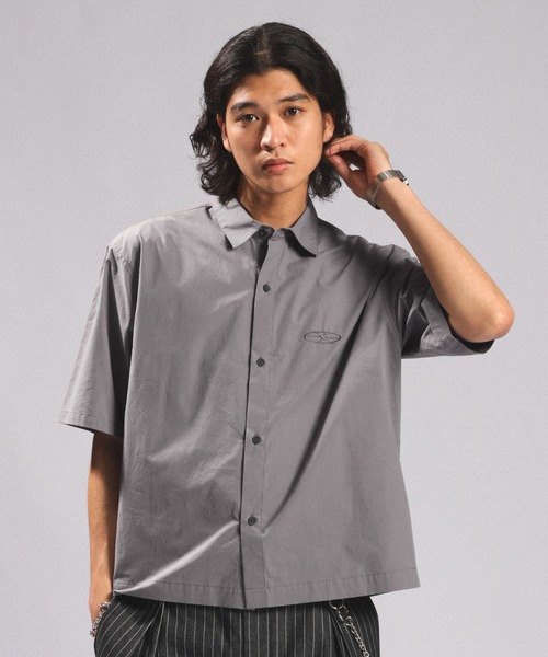 RAGEBLUE（レイジブルー）の「CIRCLE LOGO COMPACT SHIRTS/ワンポイントロゴコンパクトシャツ（シャツ/ブラウス・メンズ・ダークグレー/ブラック・LARGE/MEDIUM）」の2枚目の写真
