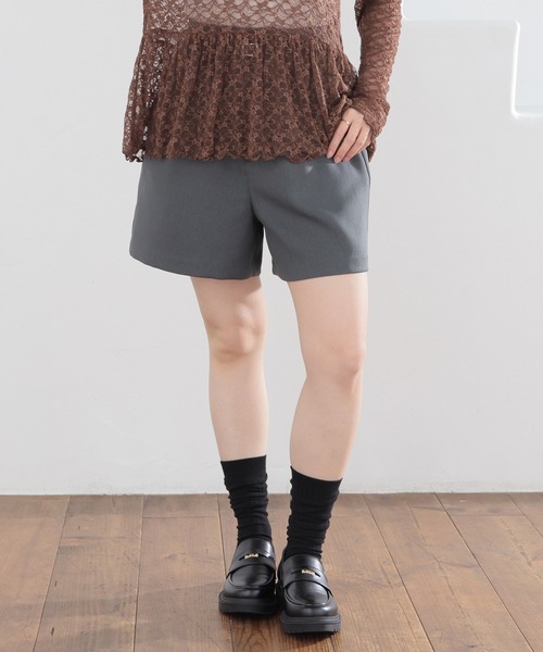 Honeys(ハニーズ)の「ベルト付ショートパンツ(その他パンツ・レディース・ホワイト系その他2/ブラウン系その他2/ブラック/ヘザーチャコール・M/LL/L/SS/S)」の3枚目の写真