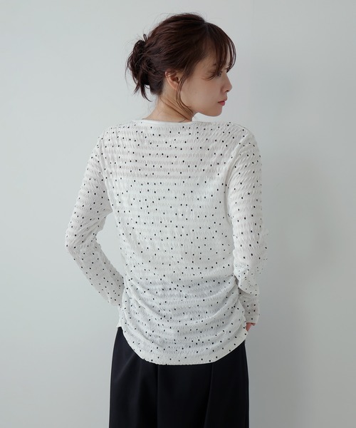 AMUU. PRECIEUSE(アムープレシューズ)の「ドットシャーリングプルオーバー(Tシャツ/カットソー・レディース・オフホワイト/ブラック・FREE)」の8枚目の写真