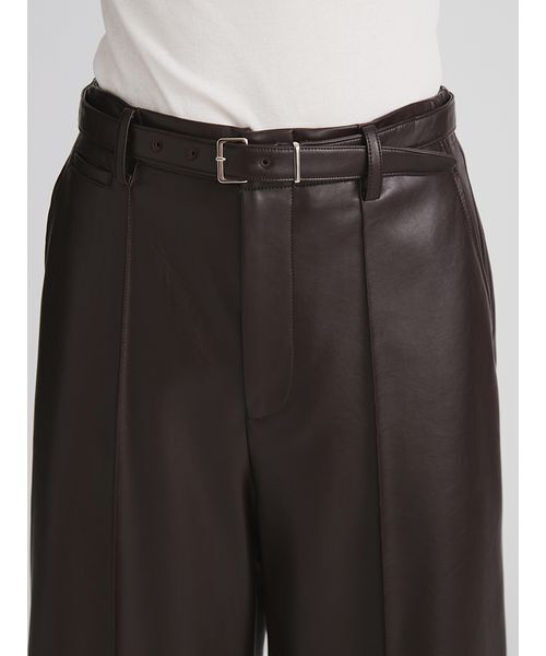 MIESROHE(ミースロエ)の「ベルトセットシンセティックレザーバミューダパンツ(その他パンツ・レディース・ブラック/ダークブラウン・0/1)」の9枚目の写真