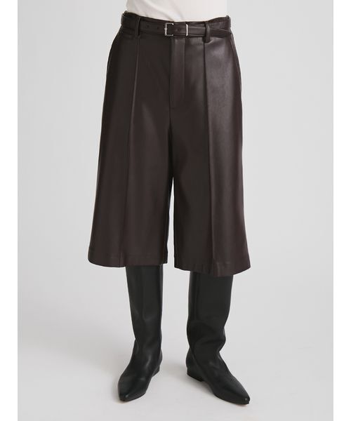 MIESROHE(ミースロエ)の「ベルトセットシンセティックレザーバミューダパンツ(その他パンツ・レディース・ブラック/ダークブラウン・0/1)」の15枚目の写真