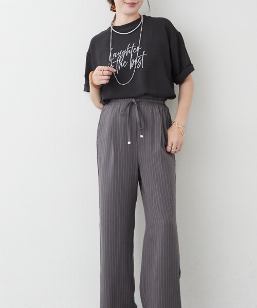 Remind me and forever(リマインドミーアンドフォーエバー)の「【Tシャツとブラウスの良いとこどり】アソート大人ブラウスT(Tシャツ/カットソー・レディース・ブラウン/オフホワイト/チャコールグレー/ブラック・FREE)」の19枚目の写真