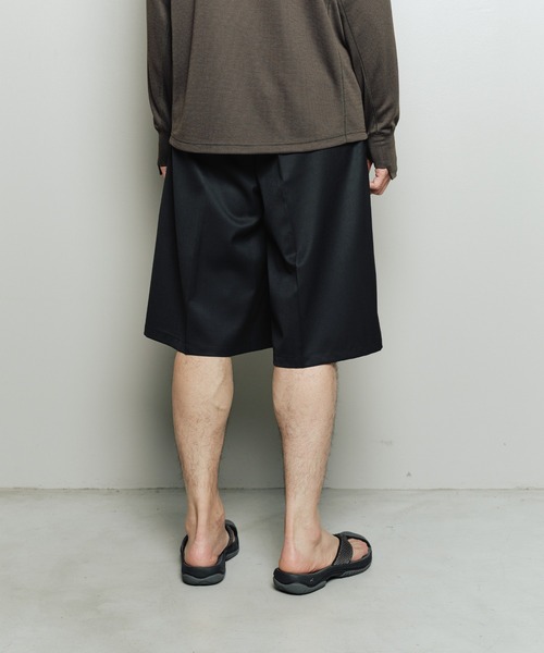 bal(バル)の「COTTON TWILL OVER SIZED BERMUDA SHORT(その他パンツ・メンズ・チェック/ブラック/ブラウン・3/2/1)」の6枚目の写真